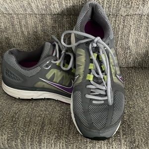 Nike vomero  7.  Size 7.5